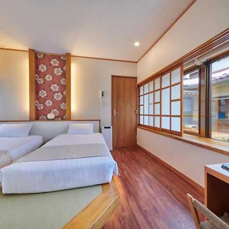 Ichinomatsu Japanese Modern Hotel Takajama Kültér fotó